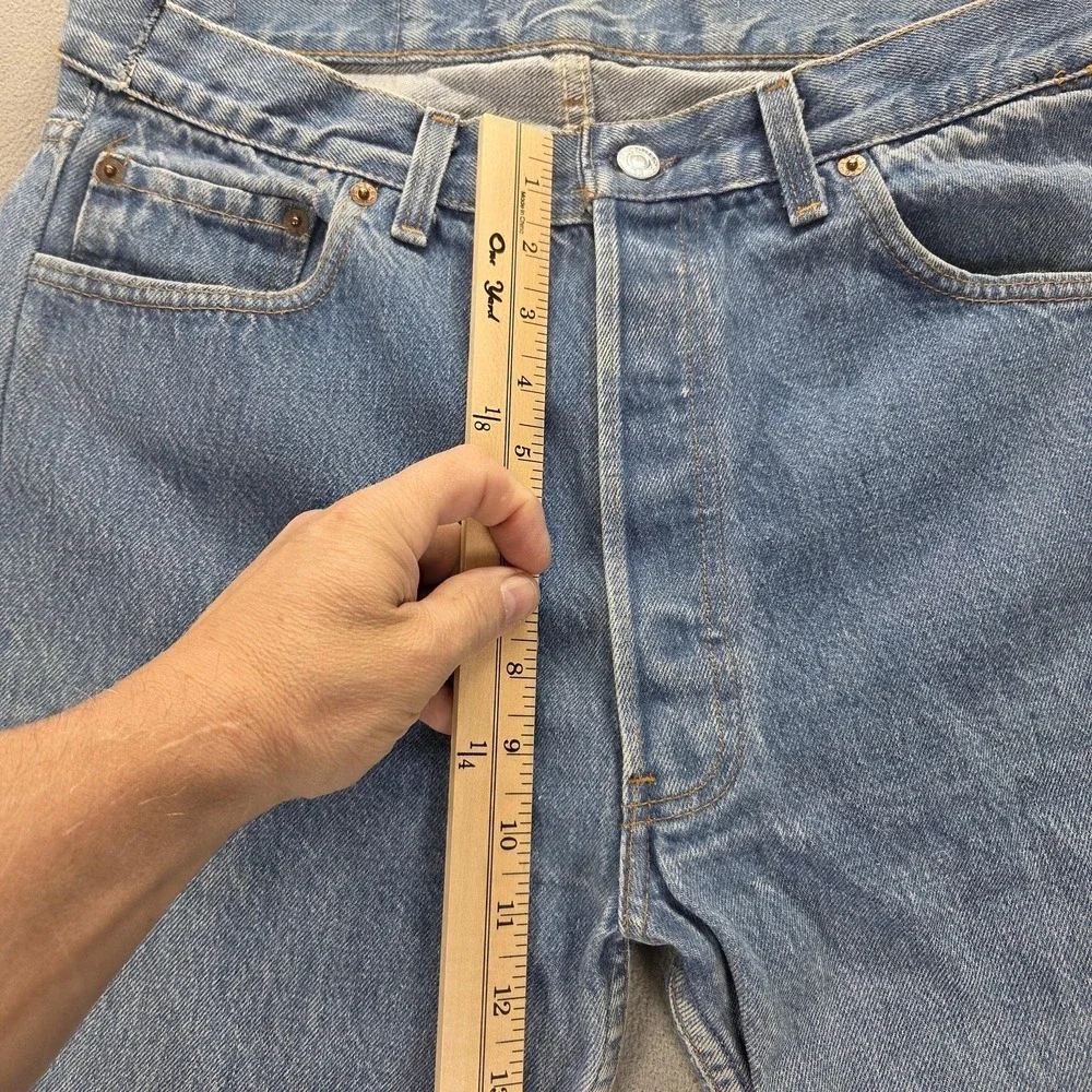 Vintage Levis 501 Jeans Mens Blue Straight Made In USA Button Fly Fits 30x27